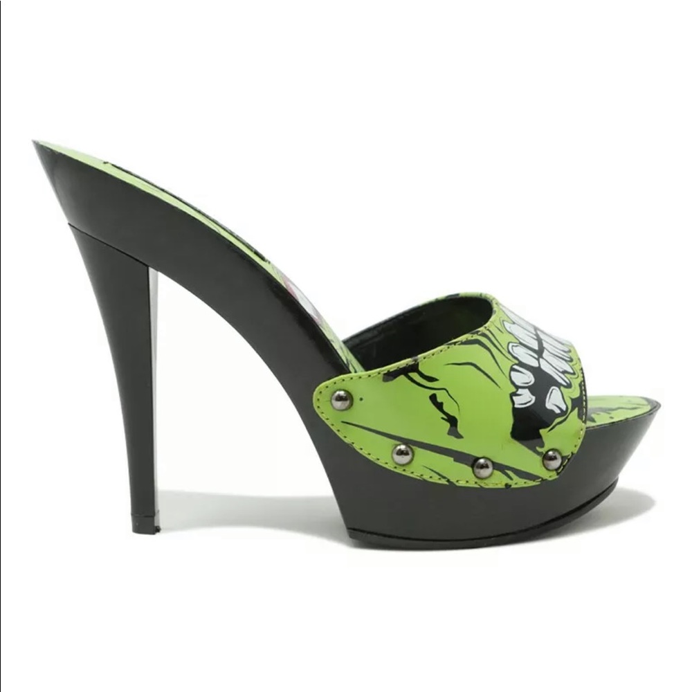 Iron Fist Green and Black Zombie Heels - Picture 2 of 13